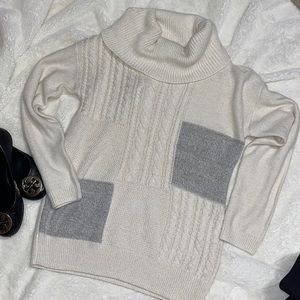 New York & Company Knitted sweater